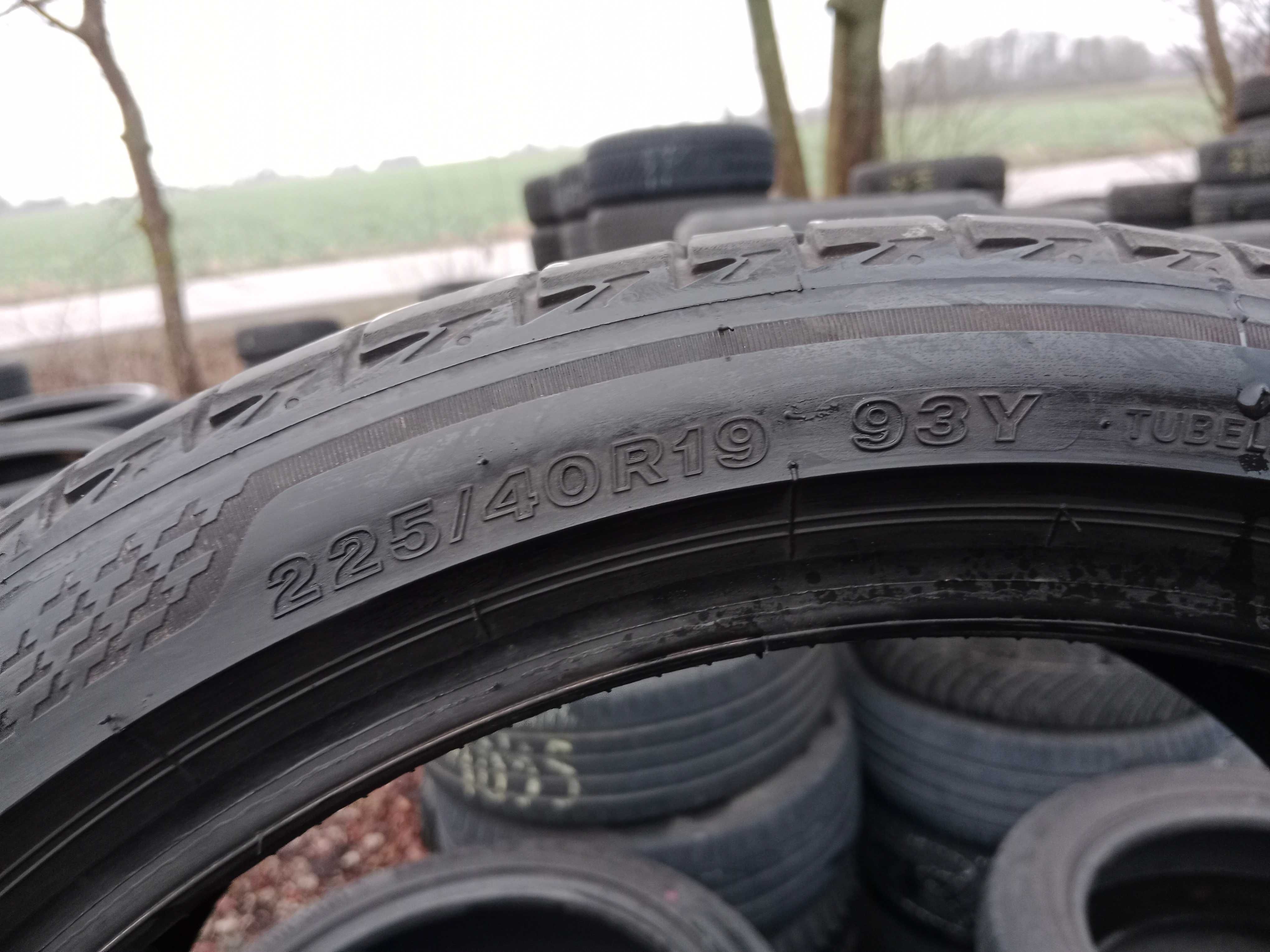 Opona używana 225/40R19 Bridgestone Turanza T005 RFT 1szt.