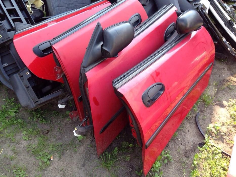 дверь ручка Мазда 323F 95гв б/у оригинал mazda 323F