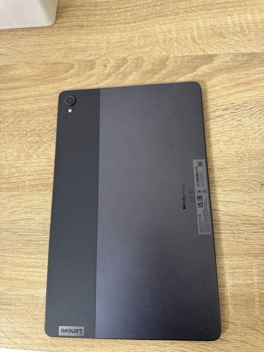 Планшетный компьютер LENOVO
