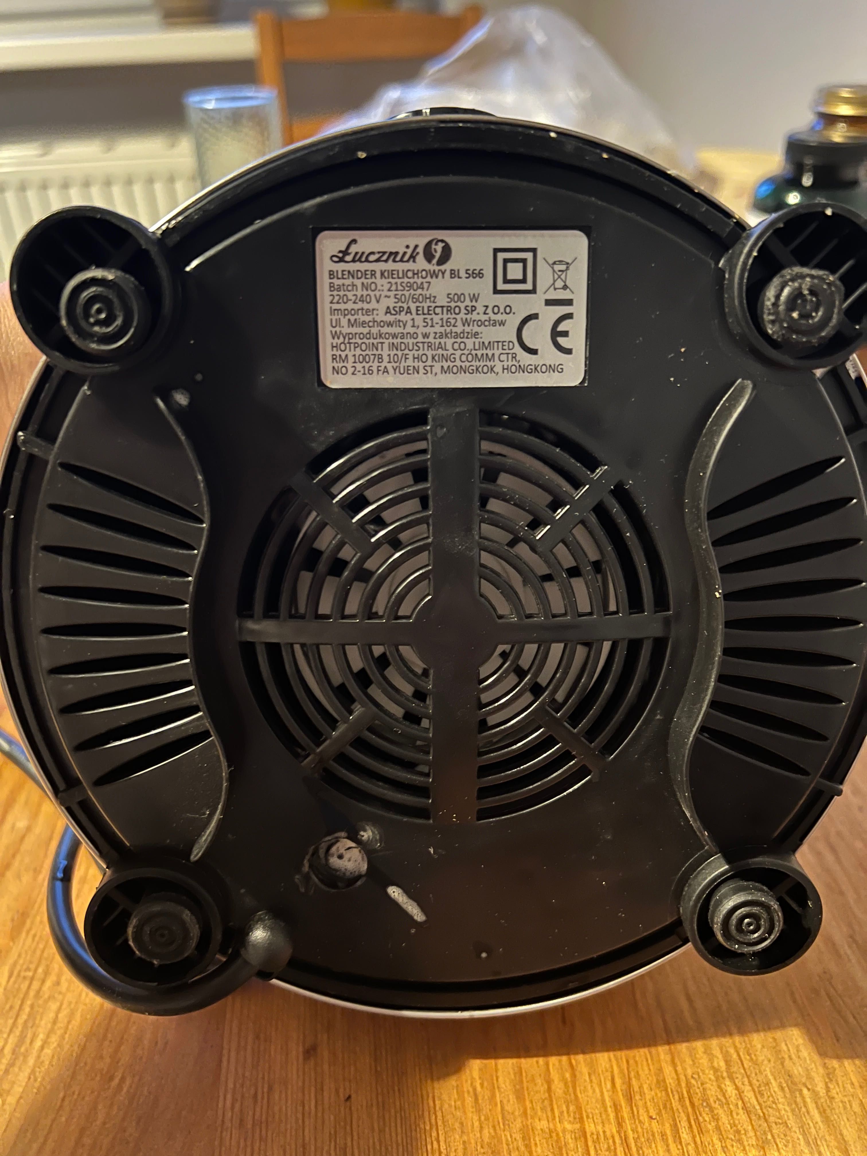 Blender kielichowy Łucznik – szklany dzbanek, 500W