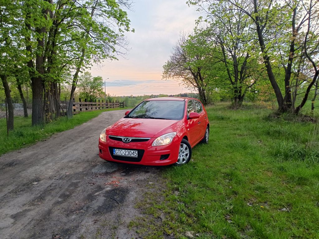 Hyundai i30 1.4 b