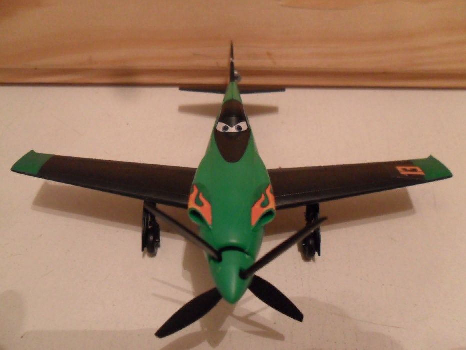 Сборная модель самолёта Рипслингер