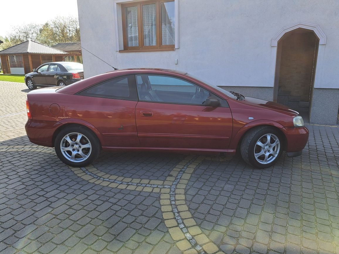 Opel Astra II Bertone 1.8 b skóra klima