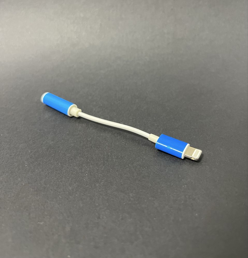 ПЕРЕХОДНИК - адаптер с 3.5 mm на Lighting для наушников