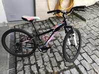 Bicicleta menina 24”