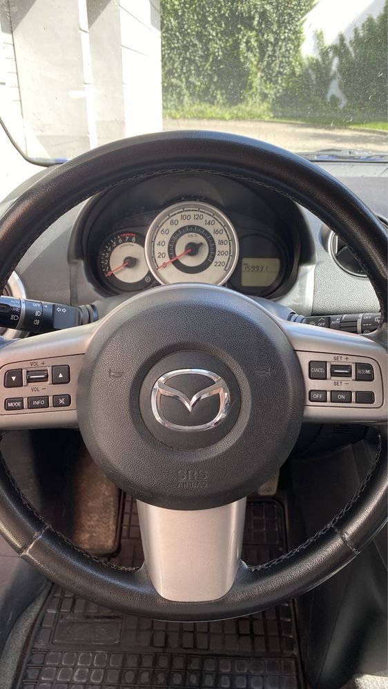 Mazda 2 - 1,5L - 2008r. Benzyna