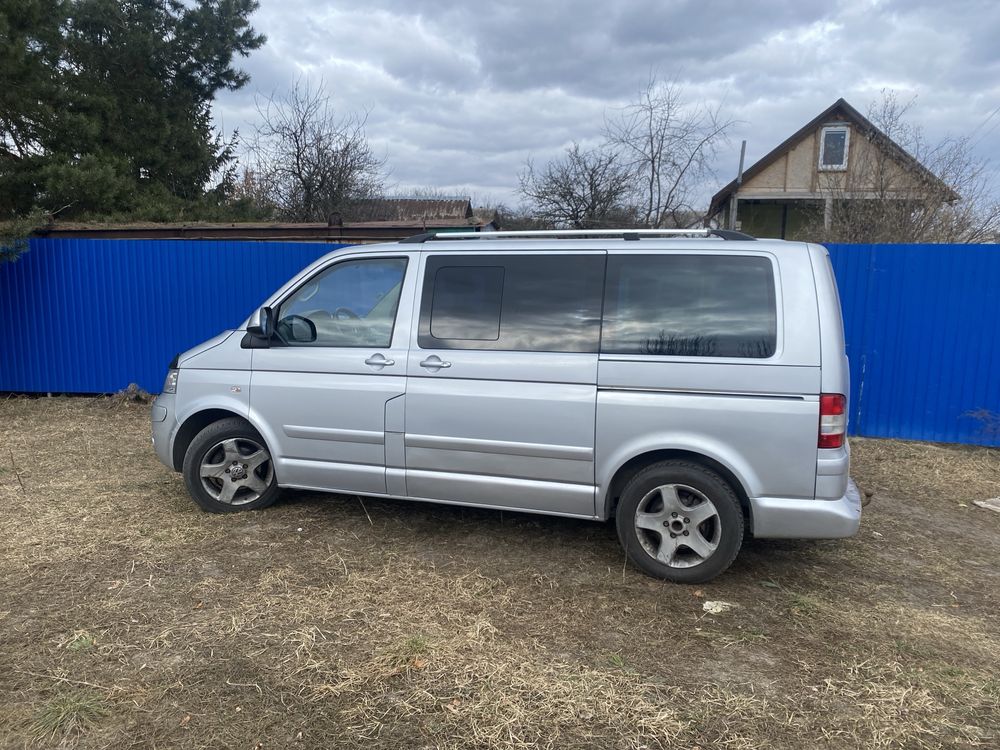 Volkswagen Multivan T5 Мультіван