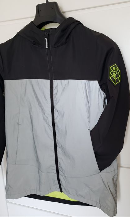 Kurtka wiatrówka/przeciwdeszczowa  13-14 lat F&F