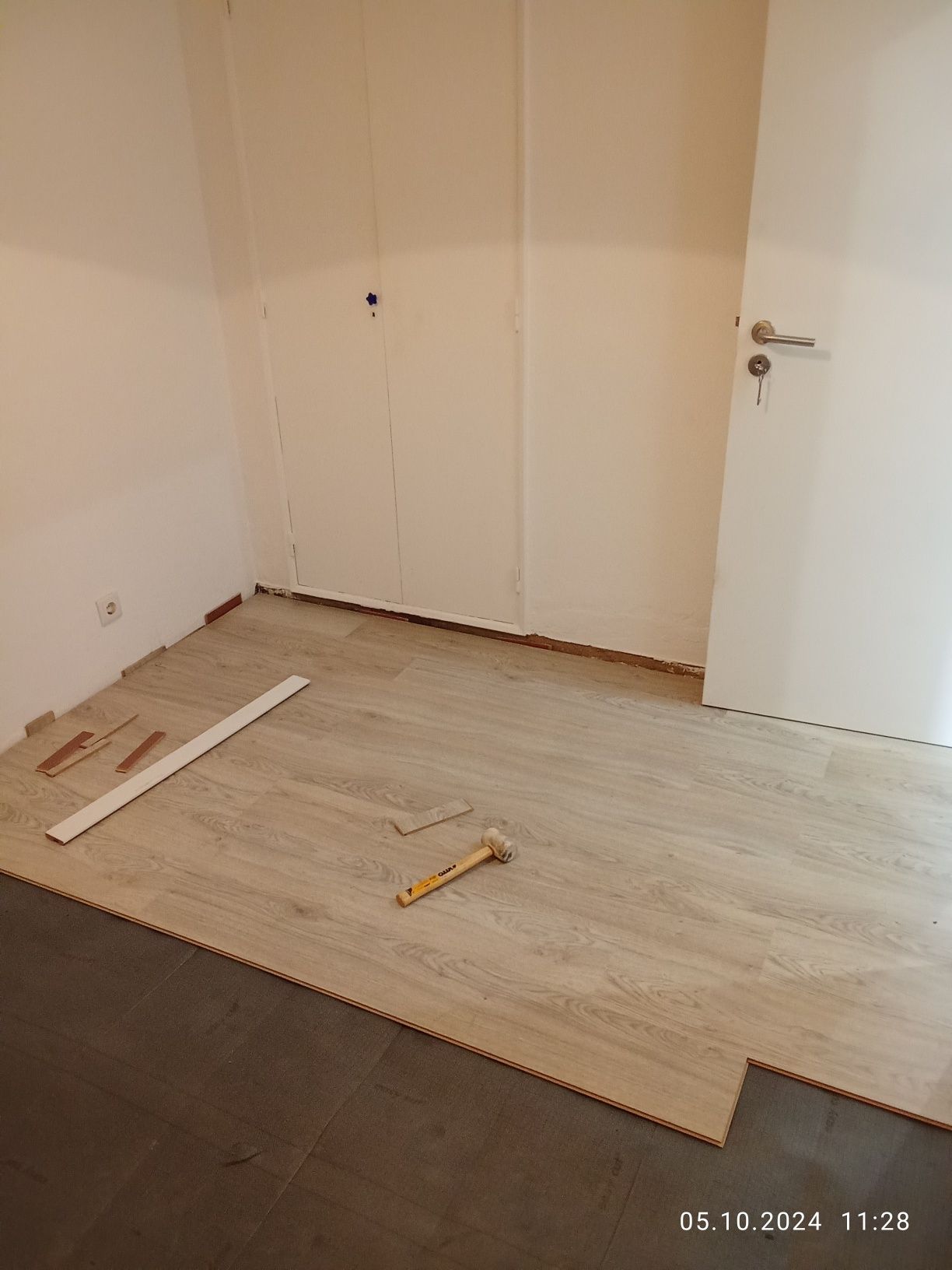 Trabalhos de pintura, Pladur, barramentos chão flutuante etc