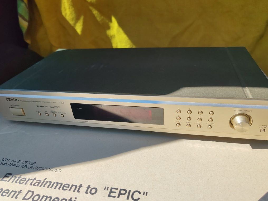 Zestaw Denon wzmacniacz PMA-1055R,tuner, odtwarzacz CD gold silver