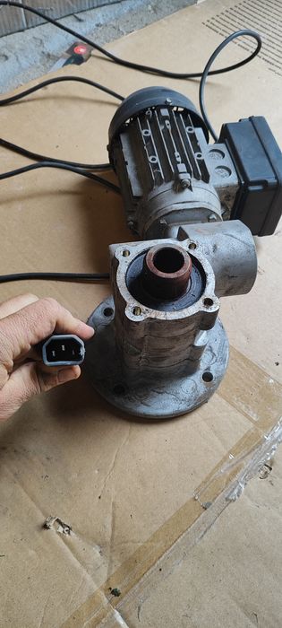 Sprzedam przekładnie, motoreduktor ślimaka kotła na ekogroszek