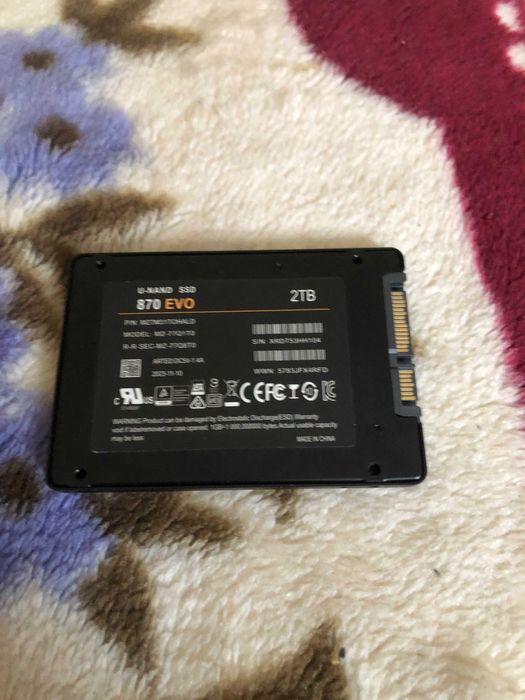 Dysk Twardy Evo 870 SSD 2TB 2.5 Cala Do laptopa Nowy