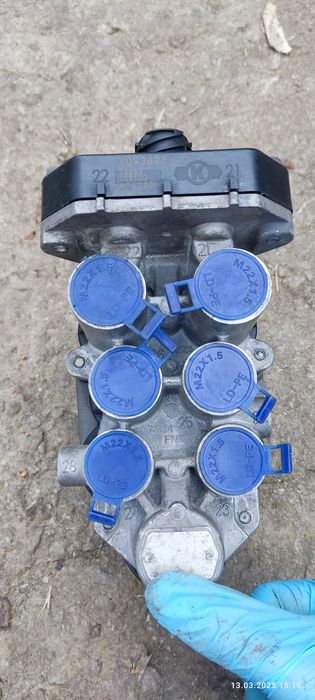 Четырех контурный кран защиты на Daf,Knorr-Bremse