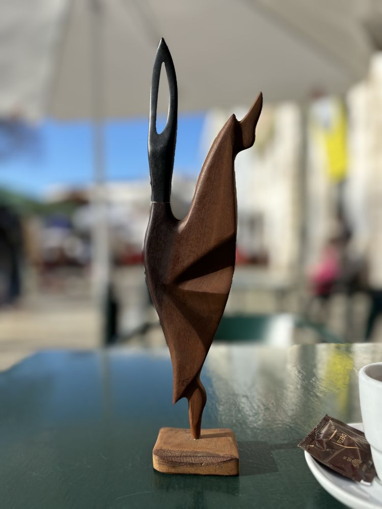 Escultura madeira Bailarina