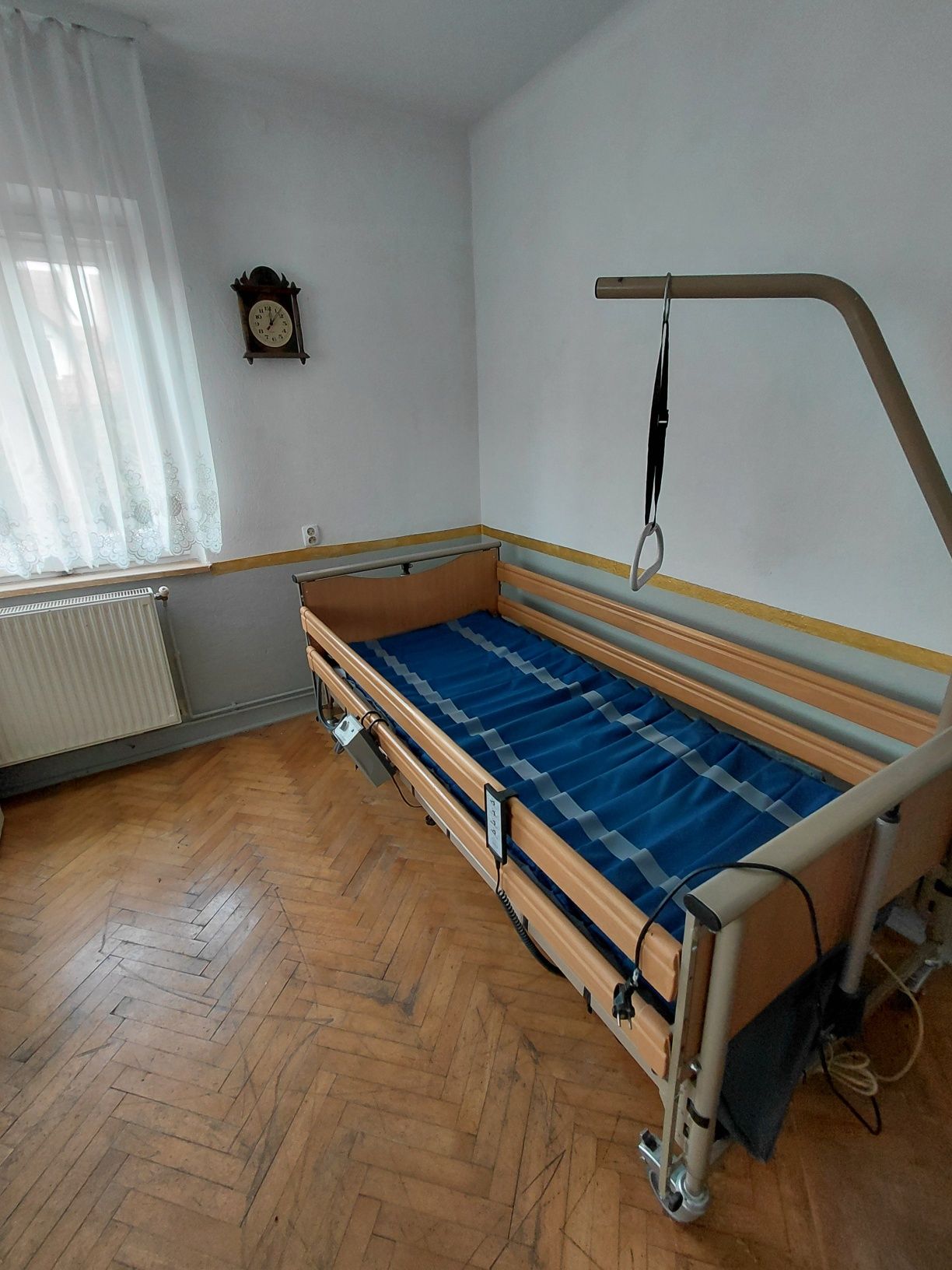 Elektryczne łóżko rehabilitacyjne Luna 2 Vermeiren