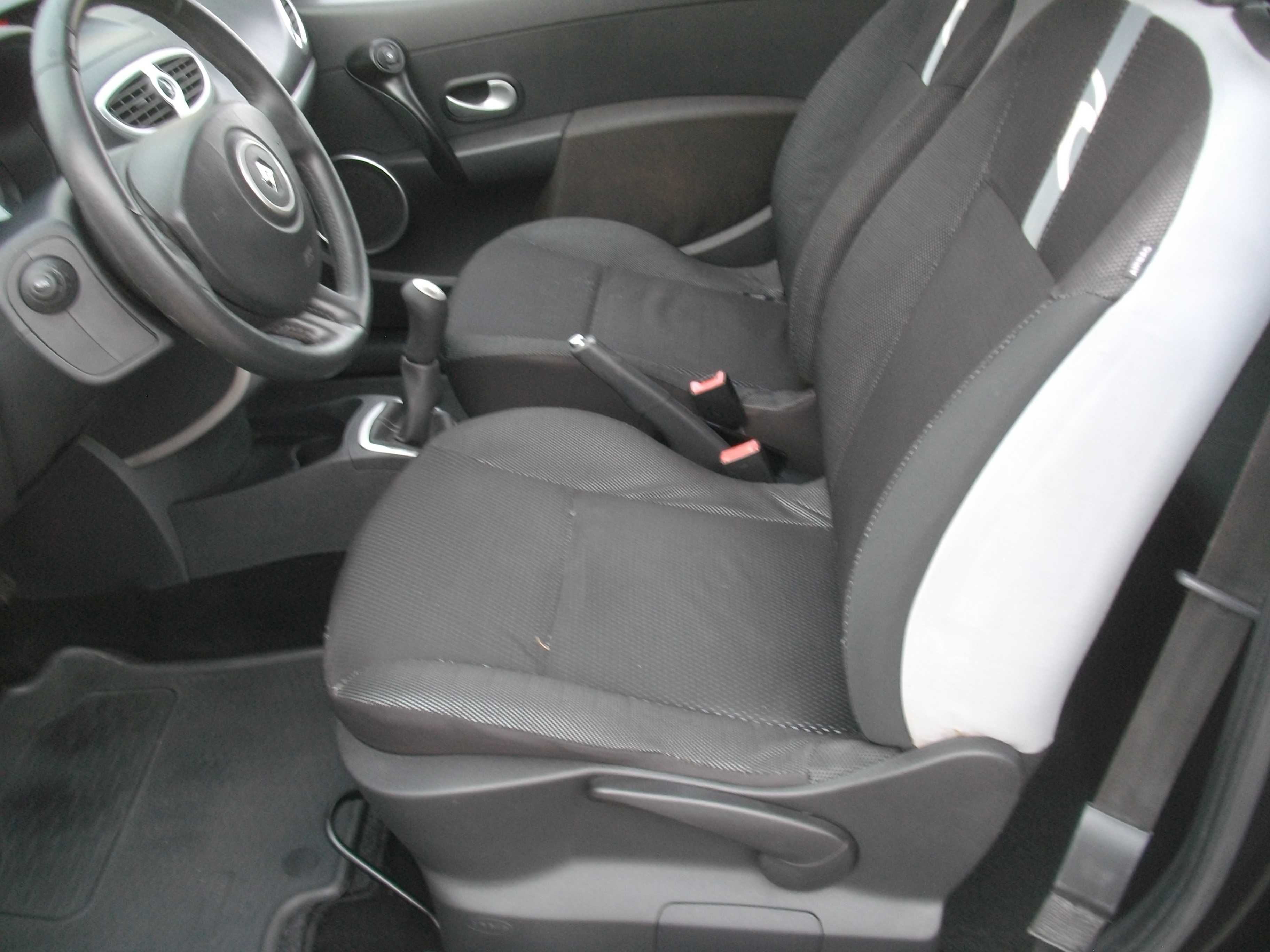 Renault Clio 1.5 DCI (RIPCURL) de 2008 Impecável