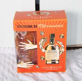 Pudełko i shaker whisky Monkey Shoulder