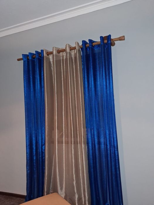 6 cortinas as beje e azuis
