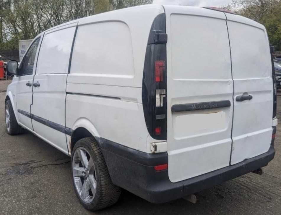 Mercedes Vito 2.2CDI (2009) para peças