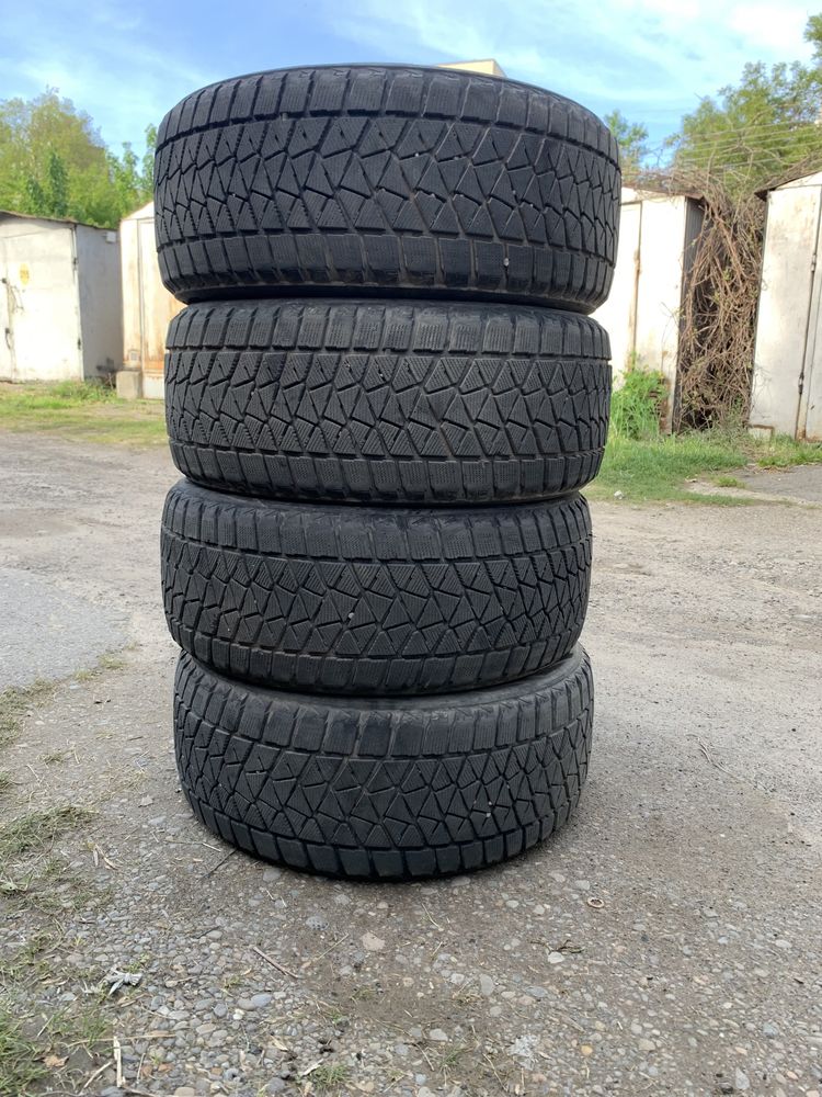 Резина зимняя Bridgestone Blizzak DMV2 265/50 R19