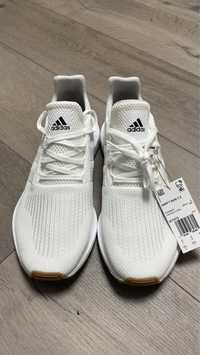 Кросівки Adidas SWIFT RUN 1.0