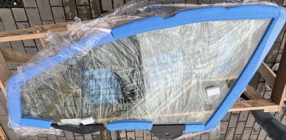 Стекло скло вікно вікна Tesla Y левое ліве двери двойное водителя