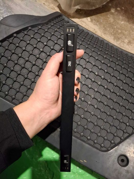 Планка кнопок BMW E39 (DSC/ASC, подогрев сидений)