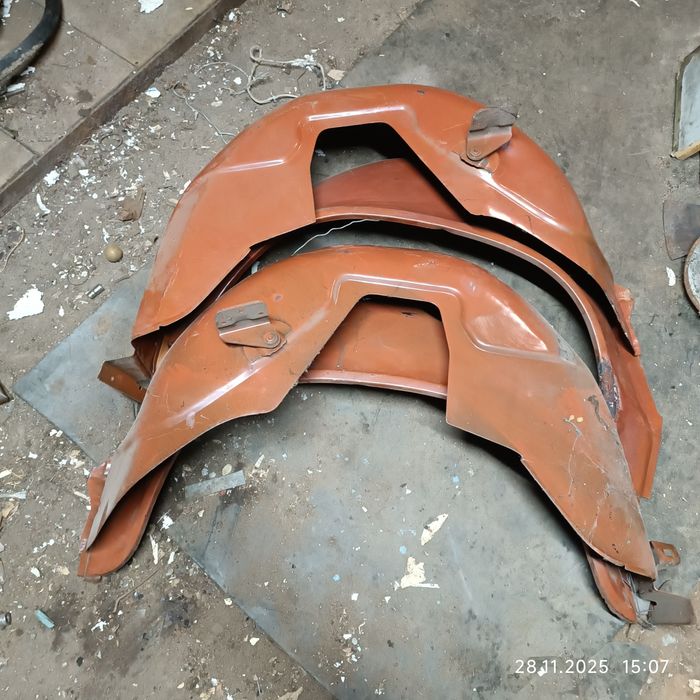 Крила ВАЗ 2101-07 передні і задні СРСР