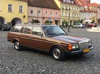Mercedes-Benz W123 Wyjątkowe połączenie brązowego lakieru i beżowej tapicerki