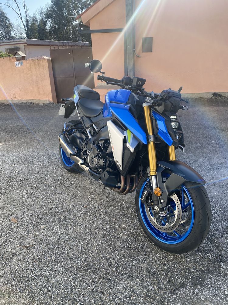 Suzuki GSXS 1000–