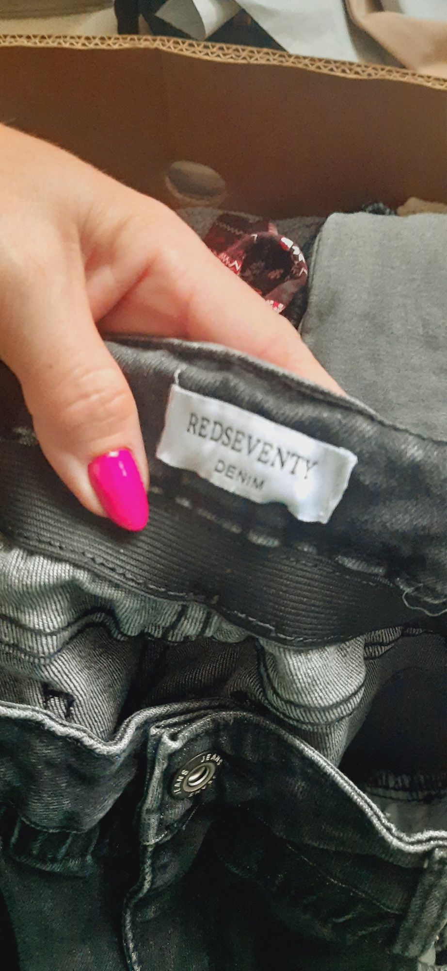 Spodnie jeansowe Redseventy rozm. M