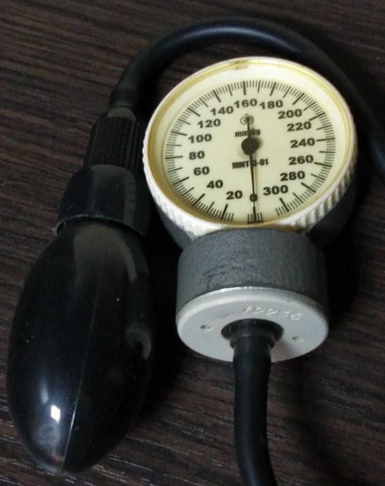 Тонометр механічний MMT-3-01 із стетоскопом