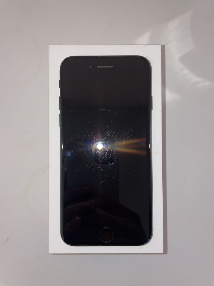 iPhone SE 2020 64GB