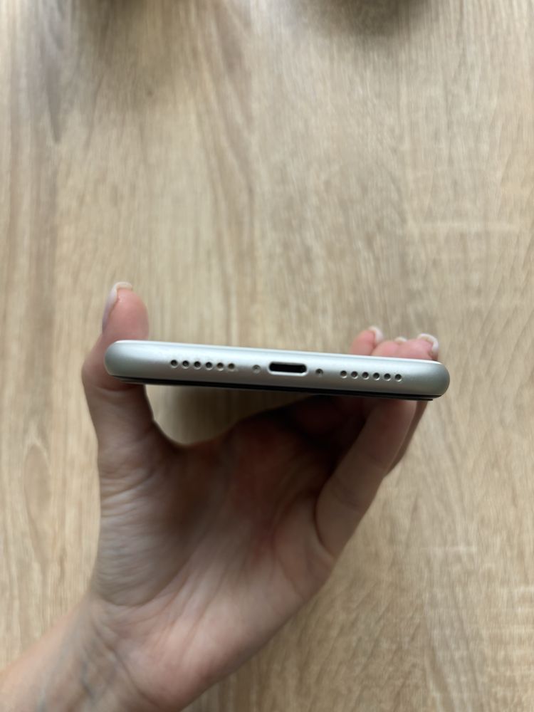 iPhone XR 64gb | Гарний стан | Чохол + 2 скла у подарунок