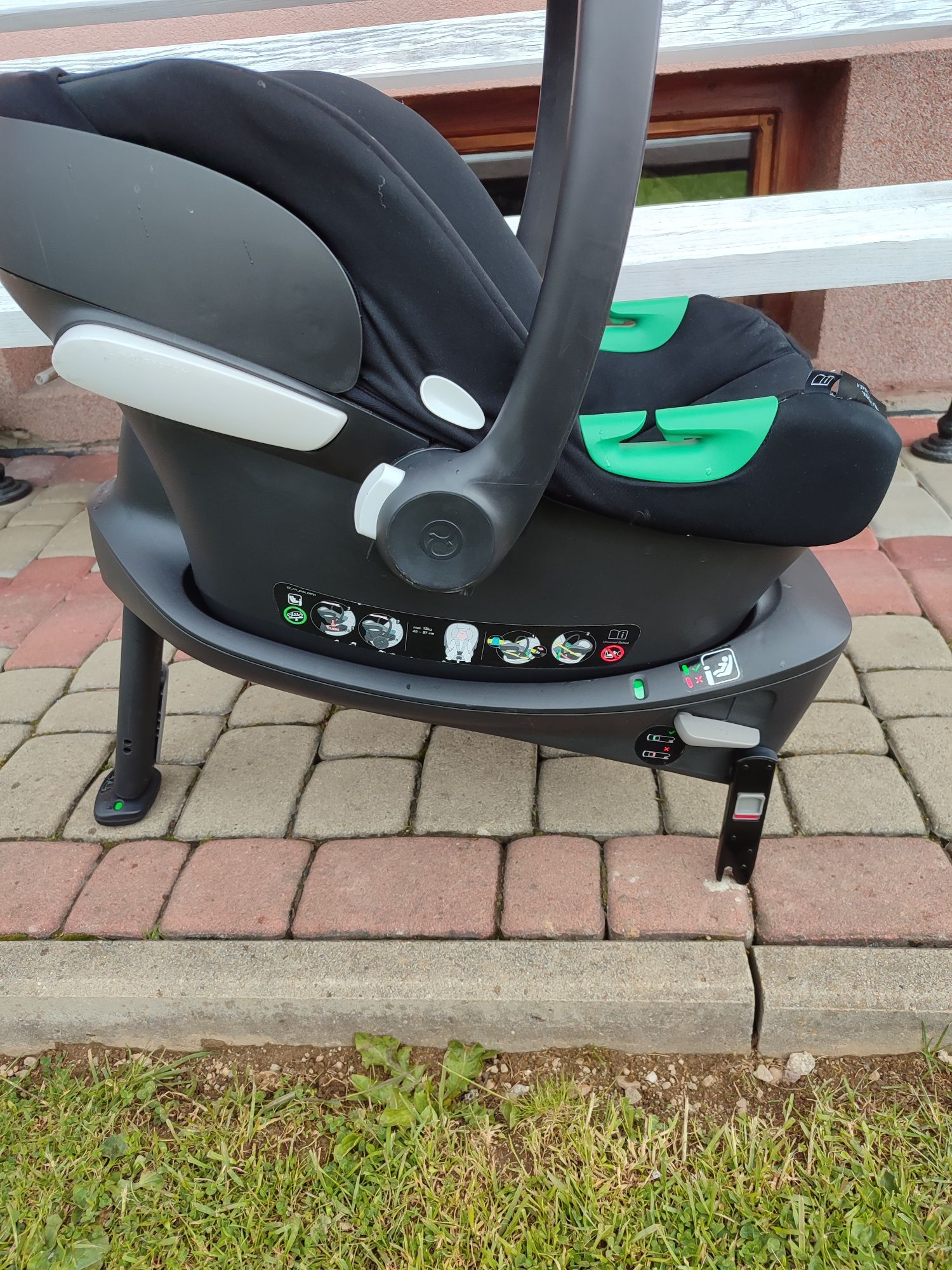 Cybex Aton B2 i-Size + Baza Base One – Zestaw dla Maluszka