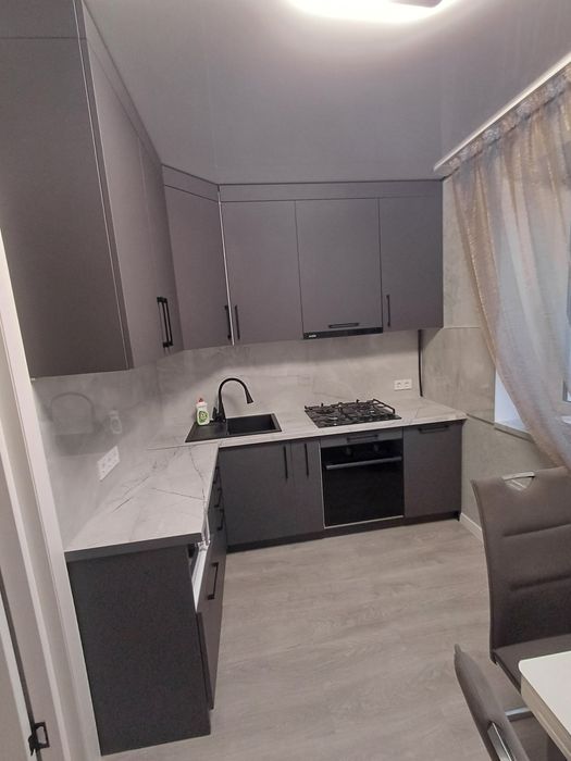 Продам 2х кімнатну квартиру