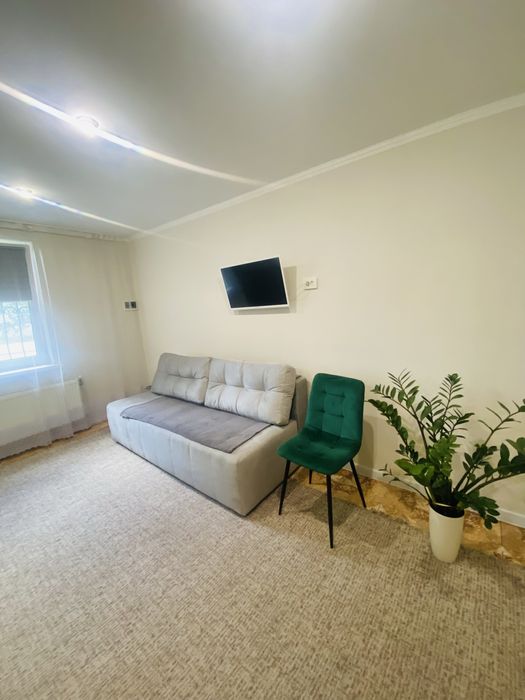 Квартира зі своїм подвір’ям та терасою в центрі міста!