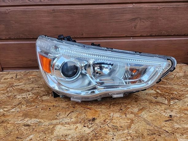 Lampa Prawy Przód Prawa Przdnia Mitsubishi Asx I Europa