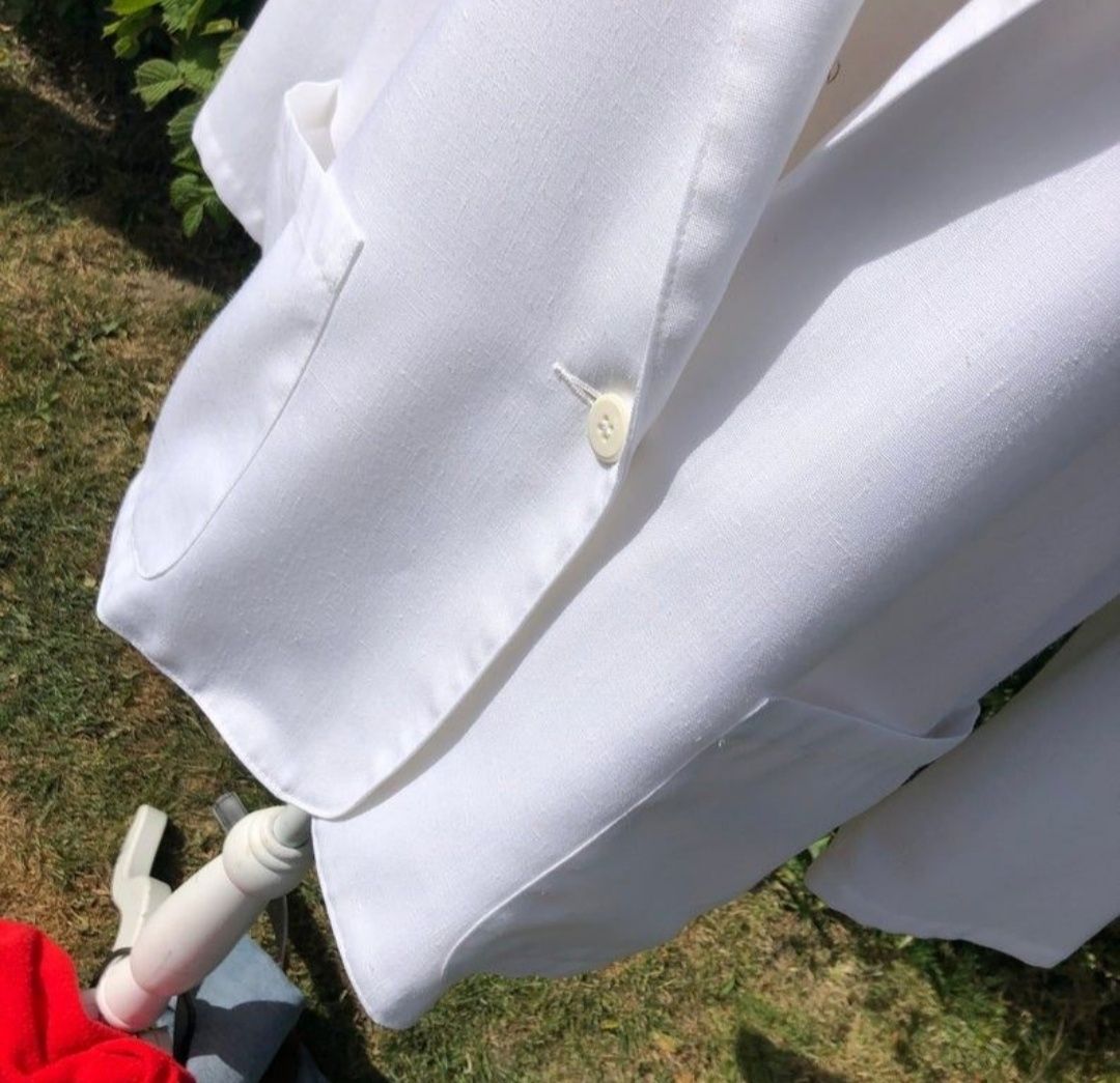 Стильный белый пиджак 50-52 размер