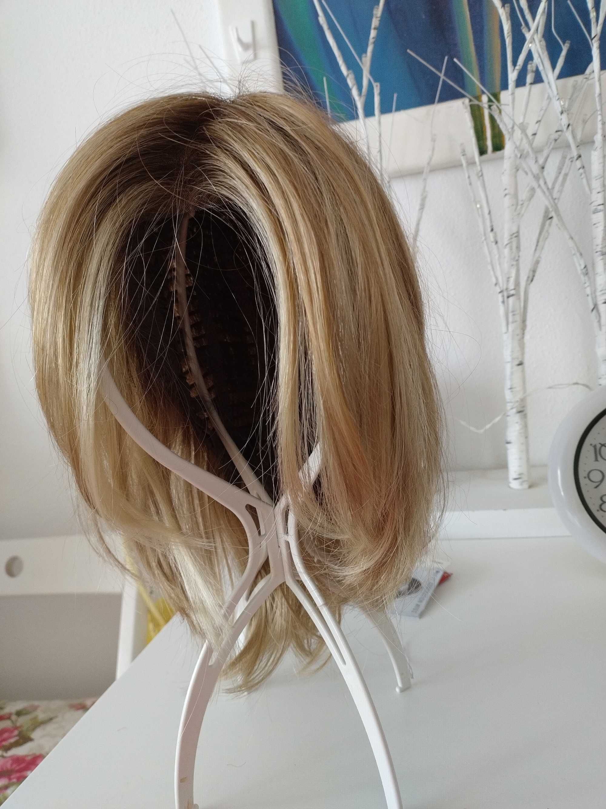 Nowa peruka Ellen Wille, do ramion, blond balejaż