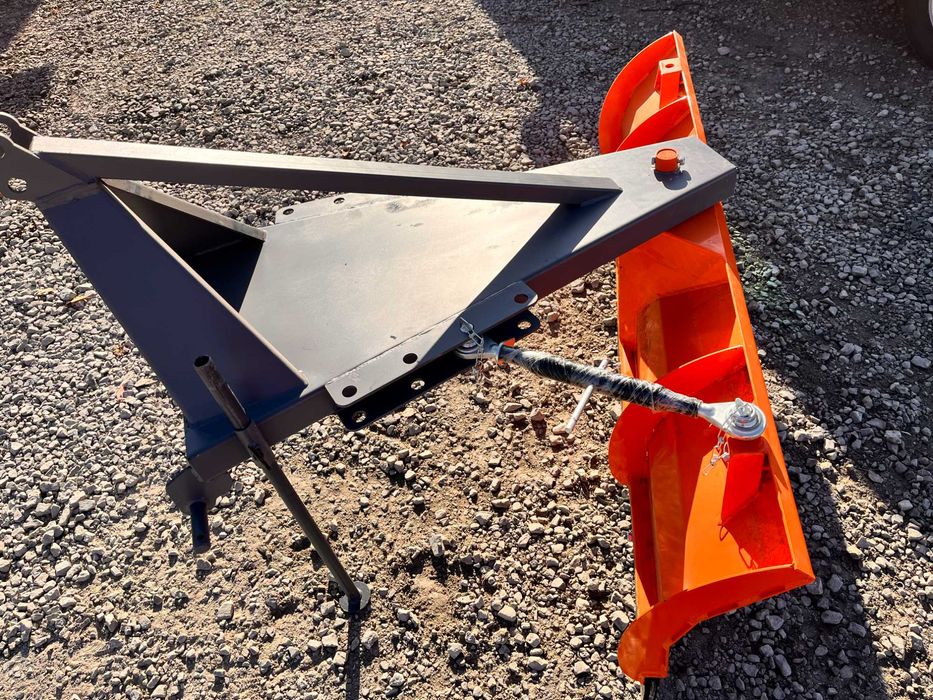 Pług do śniegu spych-do ciągnika na tył solidny  OBROTOWY  NOWY