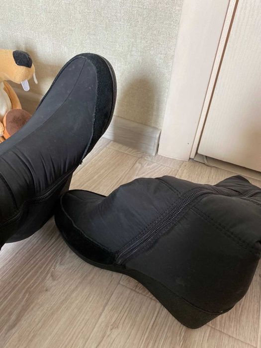 Дутики на танкетке, розмір 40, всередині хутро