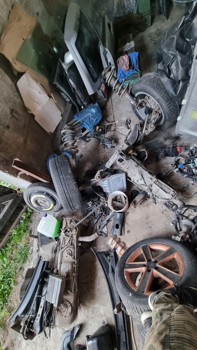 CZĘŚCI Okazja 2x Subaru forester 00 - 02r turbo silnik maska lampy hak