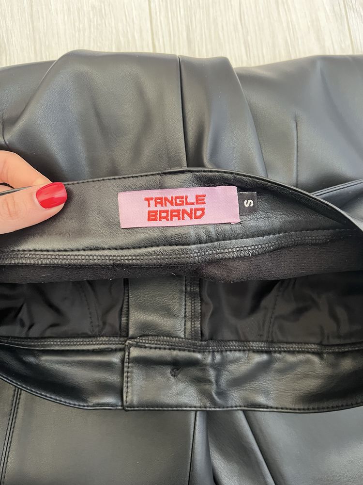 Чорні шкіряні брюки Tangle brand