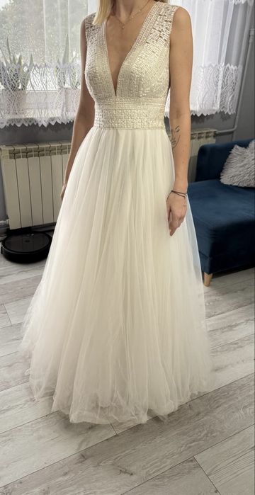 Suknia śluba na ramiączkach