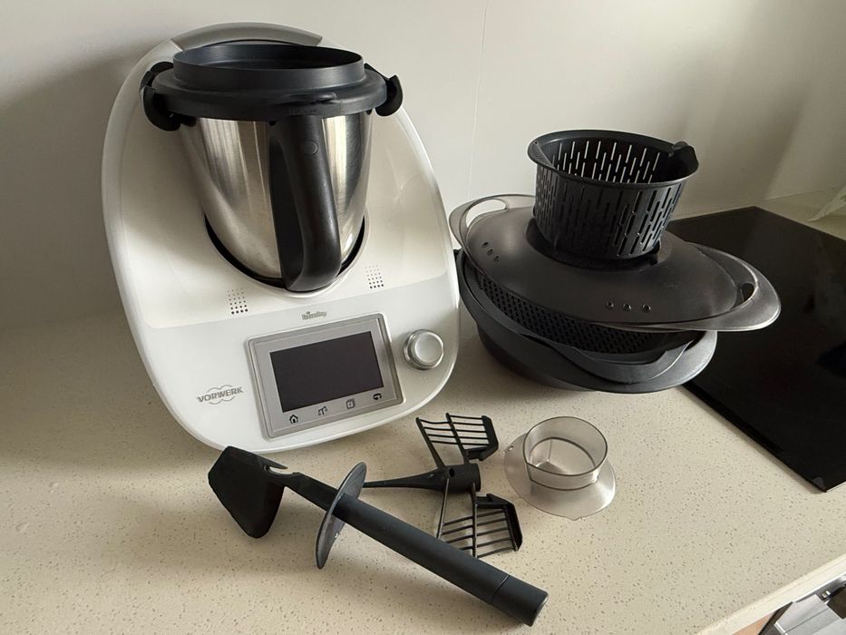 Bimby TM5 usada em ótimo estado – lâmina nova