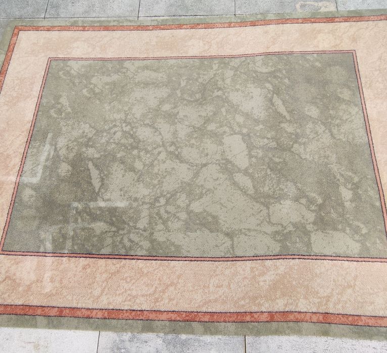 Linda carpete, para sala, em tom de verde seco e coral (1,70*2,40]