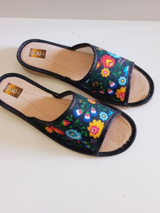 Pantofle/klapki damskie, rozmiar 40 ,nowe z metką