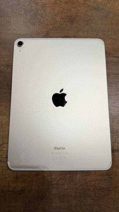 iPad Air (5 generacja), Cellular, 64Gb, Starlight, Klawiatura Gratis!