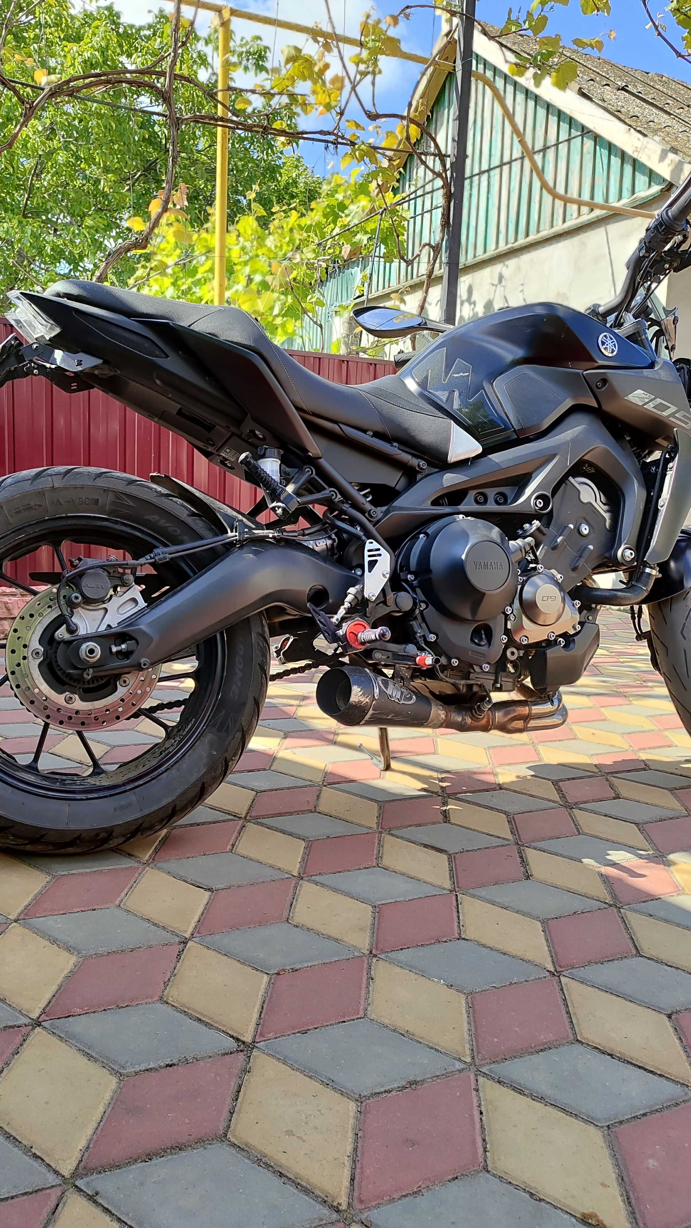 Продам мотоцикл Yamaha MT09